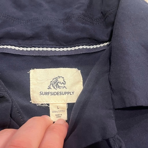 Size L men’s Surfside Supply super soft button up short sleeve shirt - Picture 3 of 6